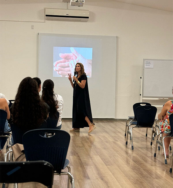 Platicas y talleres delmar school