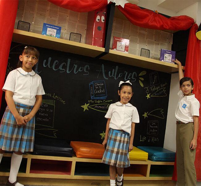 Estante Magico Delmar School